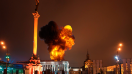 Explosions in Kiev, missiles on other cities. The land invasion has begun