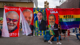 Signs supporting lula in Brazil's election