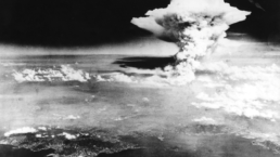 atomic bomb mushroom cloud over Hiroshima, Japan 1945