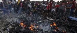 Israel bombs Rafah refugee camp tents