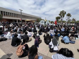 Cal State Long Beach pro-Palestine protest, May 2, 2024. Photo by Ben Huff.