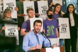 Rabbi Michael Pollack of MarchOnHarrisburg at a rally at the Pennsylvania State Capitol on Sept. 16, 2024 (photo: MarchOnHarrisburg)