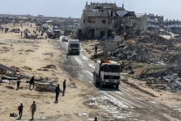 gaza aid trucks