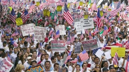 Hundreds of thousands of immigrants participate in march for Immigrants and Mexicans protesting against Illegal Immigration reform by U.S. Congress, Los Angeles, CA, May 1, 2006