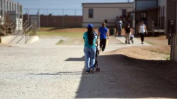 detained mother with child at south texas family residential center