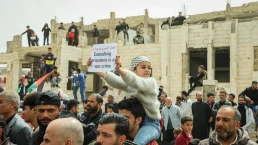 Law authorizing the execution of prisoners. Syrians protest near the Israeli border, denouncing an Israeli law that permits the death penalty for Palestinian prisoners. They held signs demanding the law's repeal alongside Palestinian flags. Daraa, Syria, April 3, 2026.