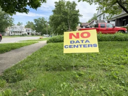no data centers sign in front yard